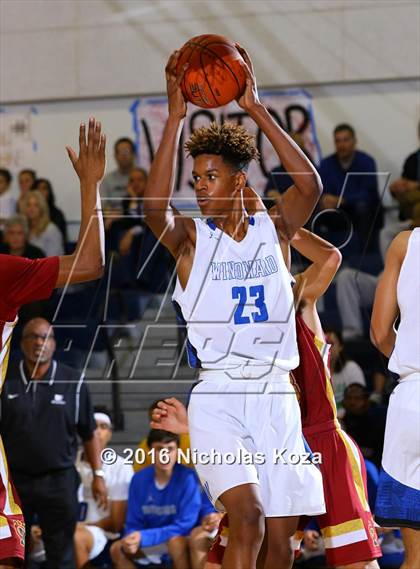 Thumbnail 2 in Cantwell-Sacred Heart vs. Windward (MLK Day Showdown) photogallery.