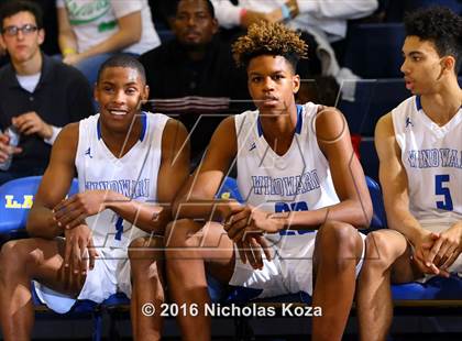 Thumbnail 2 in Cantwell-Sacred Heart vs. Windward (MLK Day Showdown) photogallery.