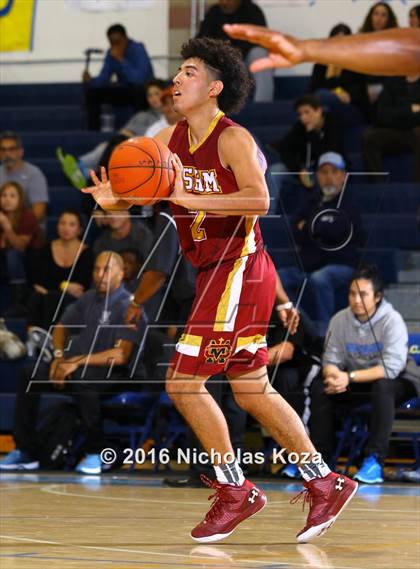 Thumbnail 1 in Cantwell-Sacred Heart vs. Windward (MLK Day Showdown) photogallery.