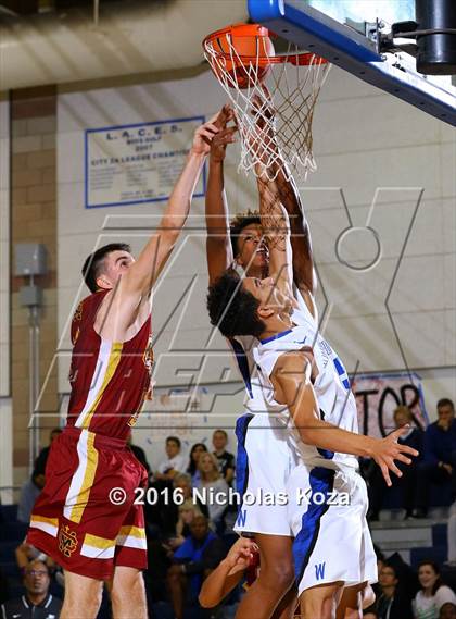Thumbnail 3 in Cantwell-Sacred Heart vs. Windward (MLK Day Showdown) photogallery.