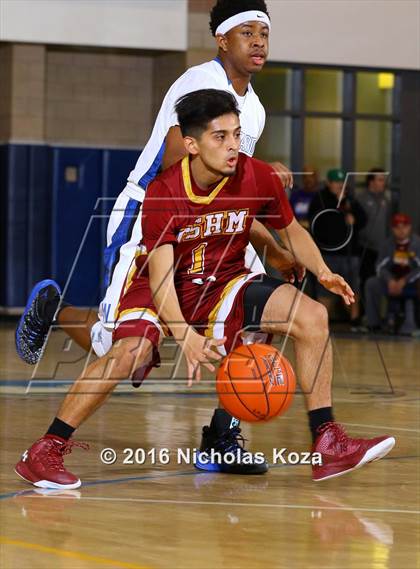 Thumbnail 2 in Cantwell-Sacred Heart vs. Windward (MLK Day Showdown) photogallery.