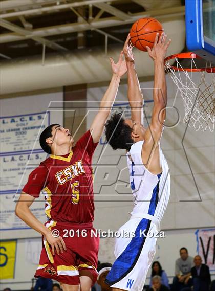 Thumbnail 3 in Cantwell-Sacred Heart vs. Windward (MLK Day Showdown) photogallery.