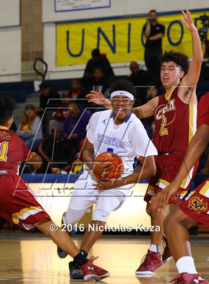 Thumbnail 1 in Cantwell-Sacred Heart vs. Windward (MLK Day Showdown) photogallery.