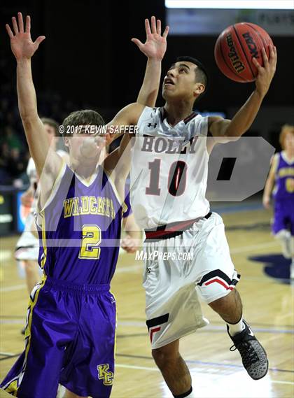 Thumbnail 3 in Holly vs. Kit Carson  (CHSAA 1A Semifinal) photogallery.