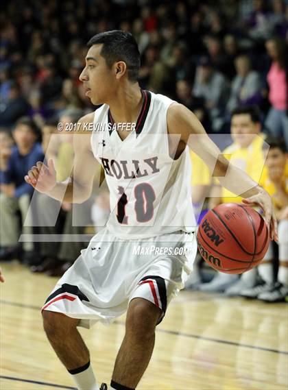 Thumbnail 3 in Holly vs. Kit Carson  (CHSAA 1A Semifinal) photogallery.
