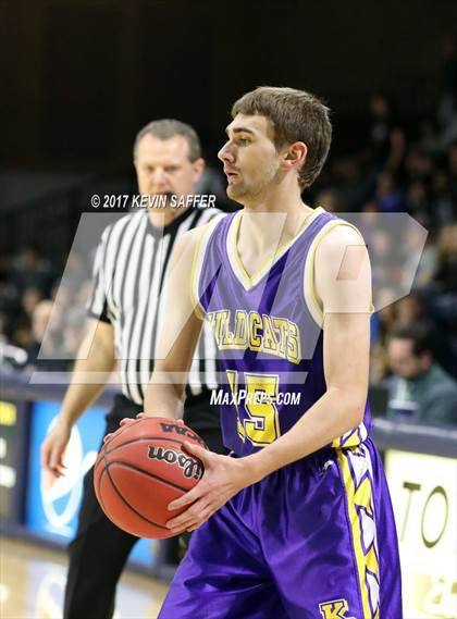 Thumbnail 2 in Holly vs. Kit Carson  (CHSAA 1A Semifinal) photogallery.