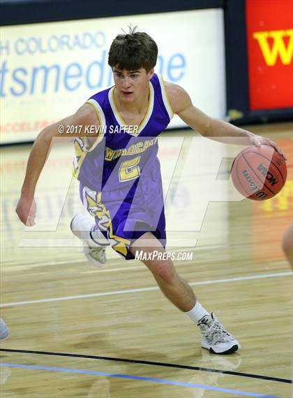 Thumbnail 1 in Holly vs. Kit Carson  (CHSAA 1A Semifinal) photogallery.