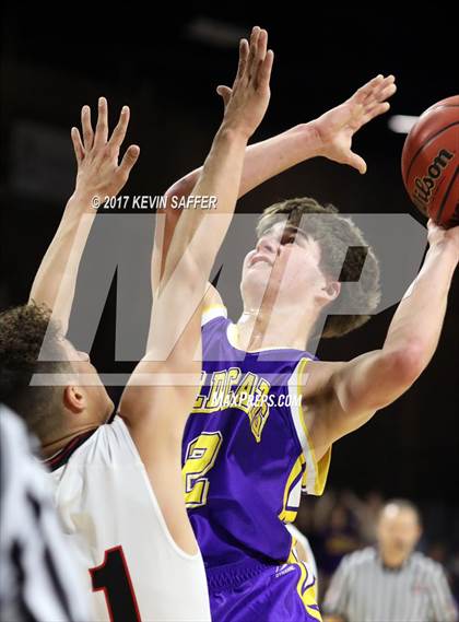 Thumbnail 3 in Holly vs. Kit Carson  (CHSAA 1A Semifinal) photogallery.