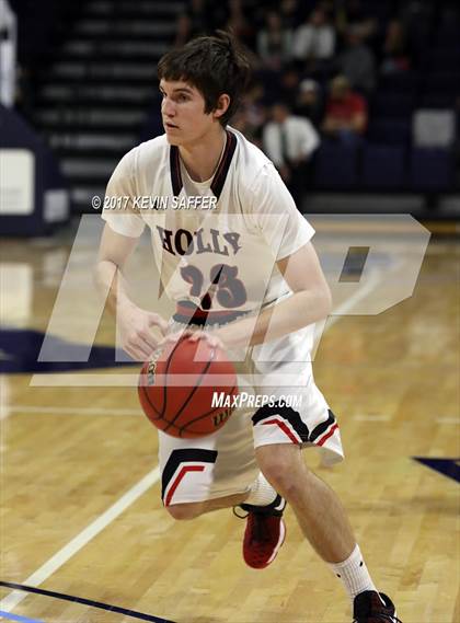 Thumbnail 3 in Holly vs. Kit Carson  (CHSAA 1A Semifinal) photogallery.