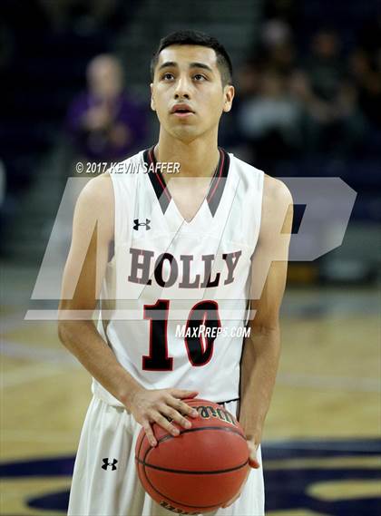 Thumbnail 2 in Holly vs. Kit Carson  (CHSAA 1A Semifinal) photogallery.