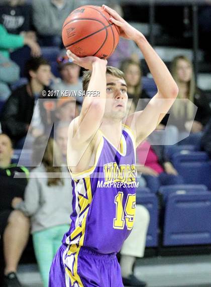 Thumbnail 1 in Holly vs. Kit Carson  (CHSAA 1A Semifinal) photogallery.