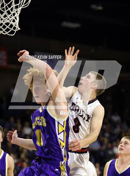 Thumbnail 2 in Holly vs. Kit Carson  (CHSAA 1A Semifinal) photogallery.