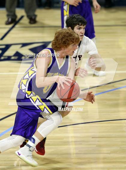 Thumbnail 1 in Holly vs. Kit Carson  (CHSAA 1A Semifinal) photogallery.