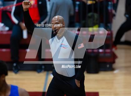 Thumbnail 1 in Johnson vs McDonough (Hypesouth Hardwood Invitational) photogallery.