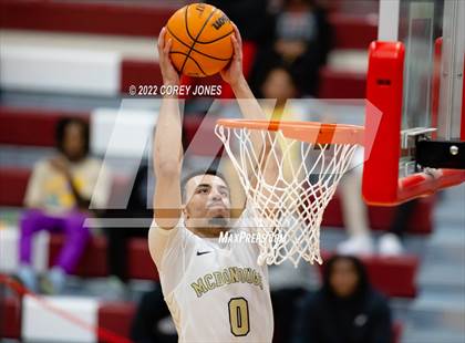 Thumbnail 2 in Johnson vs McDonough (Hypesouth Hardwood Invitational) photogallery.