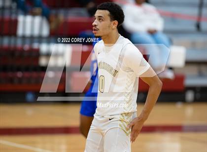 Thumbnail 2 in Johnson vs McDonough (Hypesouth Hardwood Invitational) photogallery.