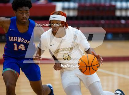 Thumbnail 2 in Johnson vs McDonough (Hypesouth Hardwood Invitational) photogallery.