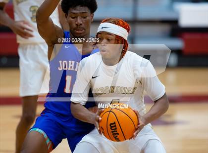 Thumbnail 3 in Johnson vs McDonough (Hypesouth Hardwood Invitational) photogallery.
