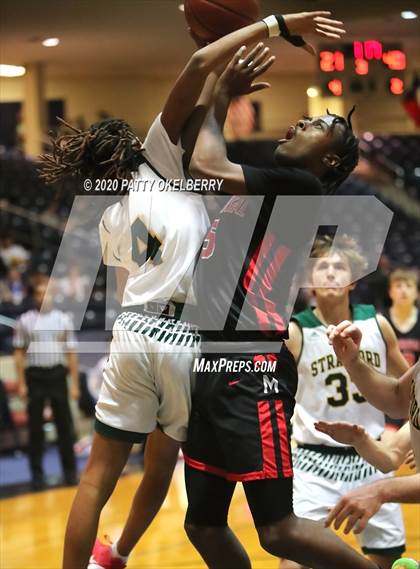 Thumbnail 2 in Stratford vs. Memorial @ Don Coleman Coliseum photogallery.