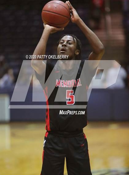 Thumbnail 3 in Stratford vs. Memorial @ Don Coleman Coliseum photogallery.