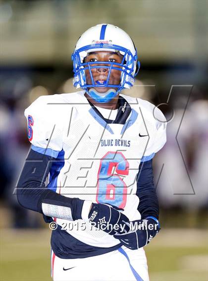 Thumbnail 3 in West Memphis @ Fayetteville (AAA Class 7A 1st Round) photogallery.
