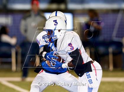 Thumbnail 2 in West Memphis @ Fayetteville (AAA Class 7A 1st Round) photogallery.