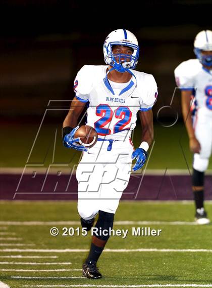 Thumbnail 2 in West Memphis @ Fayetteville (AAA Class 7A 1st Round) photogallery.