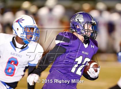 Thumbnail 3 in West Memphis @ Fayetteville (AAA Class 7A 1st Round) photogallery.