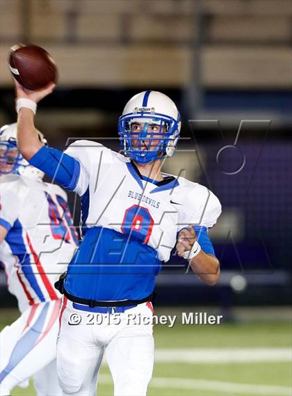 Thumbnail 3 in West Memphis @ Fayetteville (AAA Class 7A 1st Round) photogallery.