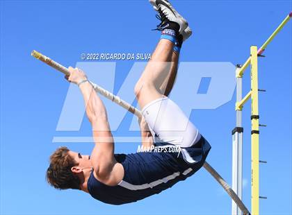Thumbnail 2 in Sam Mosley Relays photogallery.