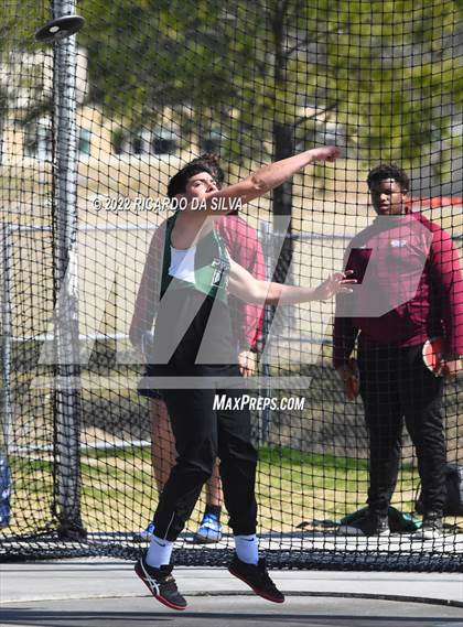 Thumbnail 1 in Sam Mosley Relays photogallery.