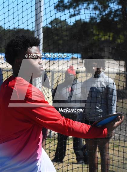 Thumbnail 1 in Sam Mosley Relays photogallery.