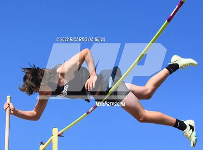 Thumbnail 1 in Sam Mosley Relays photogallery.