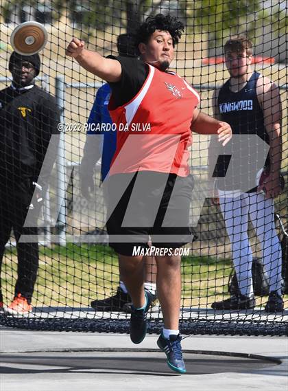Thumbnail 1 in Sam Mosley Relays photogallery.