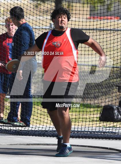 Thumbnail 2 in Sam Mosley Relays photogallery.