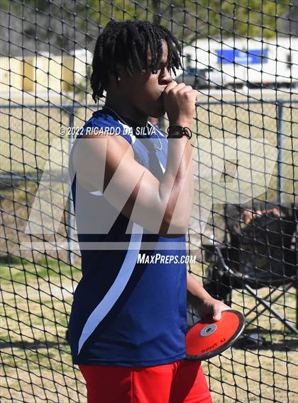 Thumbnail 1 in Sam Mosley Relays photogallery.