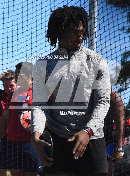 Thumbnail 1 in Sam Mosley Relays photogallery.