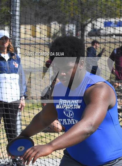 Thumbnail 1 in Sam Mosley Relays photogallery.