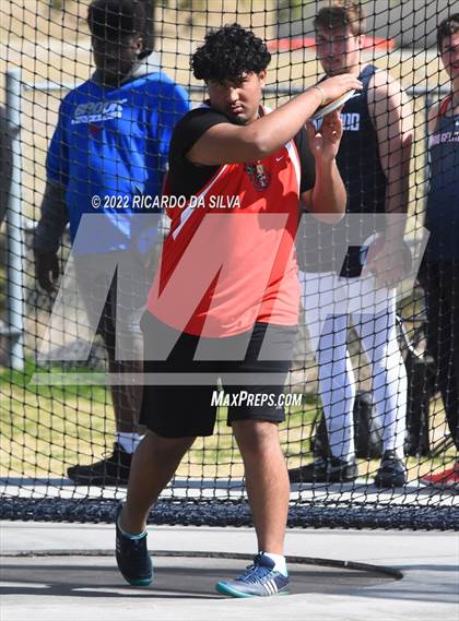 Thumbnail 1 in Sam Mosley Relays photogallery.
