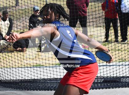 Thumbnail 1 in Sam Mosley Relays photogallery.