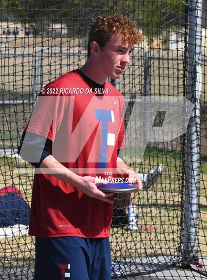 Thumbnail 2 in Sam Mosley Relays photogallery.