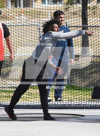 Thumbnail 3 in Sam Mosley Relays photogallery.
