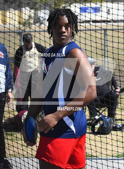 Thumbnail 2 in Sam Mosley Relays photogallery.