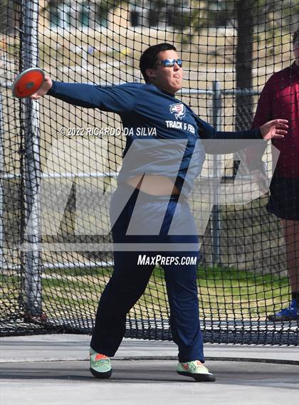 Thumbnail 3 in Sam Mosley Relays photogallery.