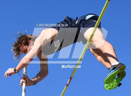 Thumbnail 1 in Sam Mosley Relays photogallery.