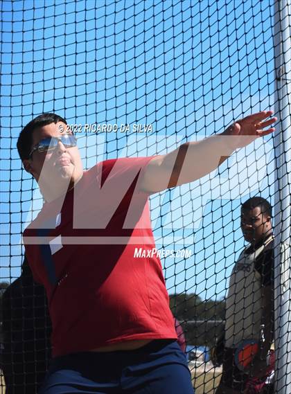 Thumbnail 1 in Sam Mosley Relays photogallery.
