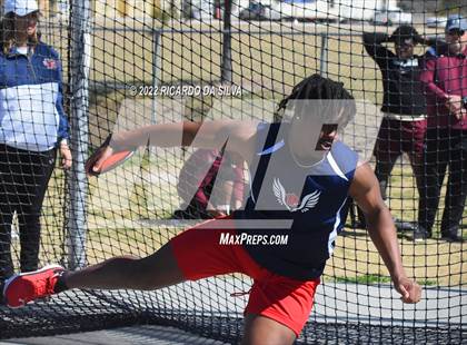 Thumbnail 1 in Sam Mosley Relays photogallery.