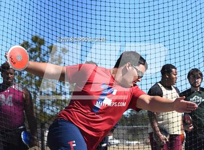 Thumbnail 2 in Sam Mosley Relays photogallery.