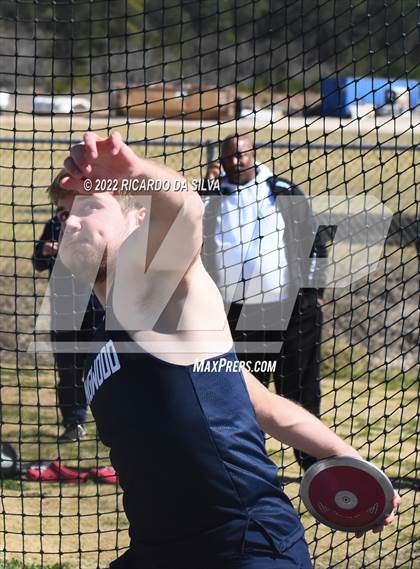 Thumbnail 1 in Sam Mosley Relays photogallery.