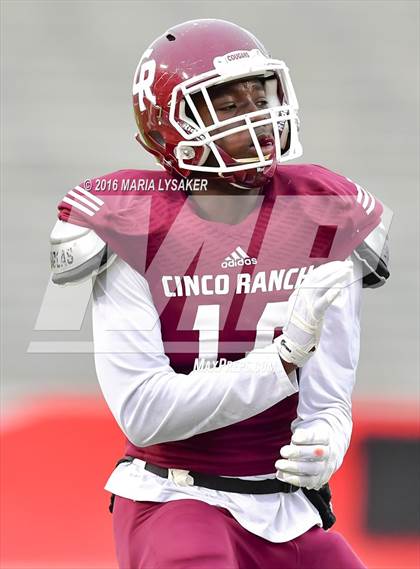 Thumbnail 3 in Cy-Ridge vs Cinco Ranch (UIL 6A Quarterfinal) photogallery.